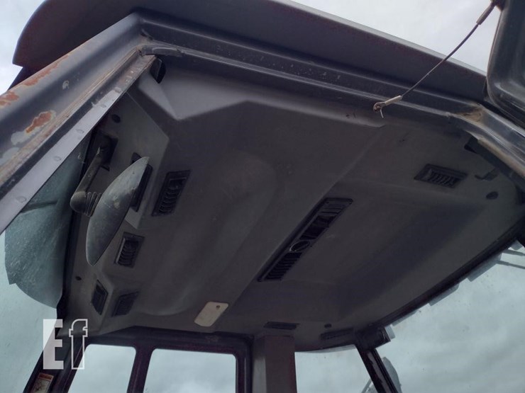 2002-case-580sl-image-16