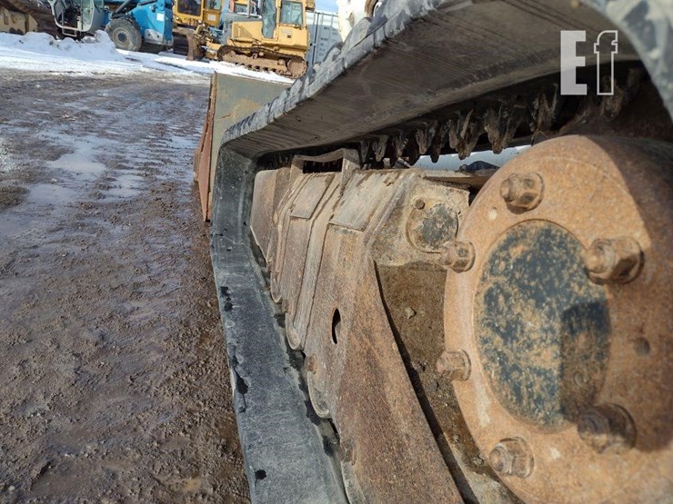 2014-bobcat-t750-image-23