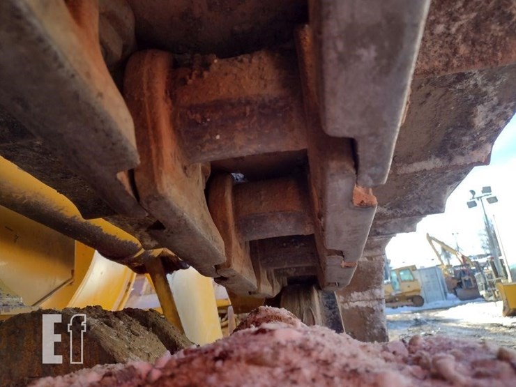 2005-caterpillar-963c-image-38