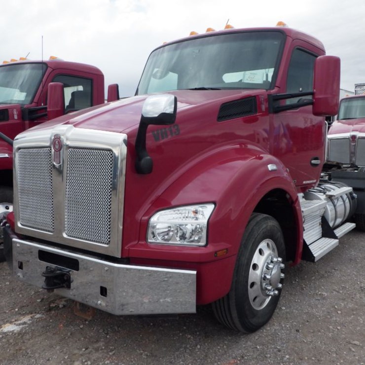 2019 KENWORTH T880
