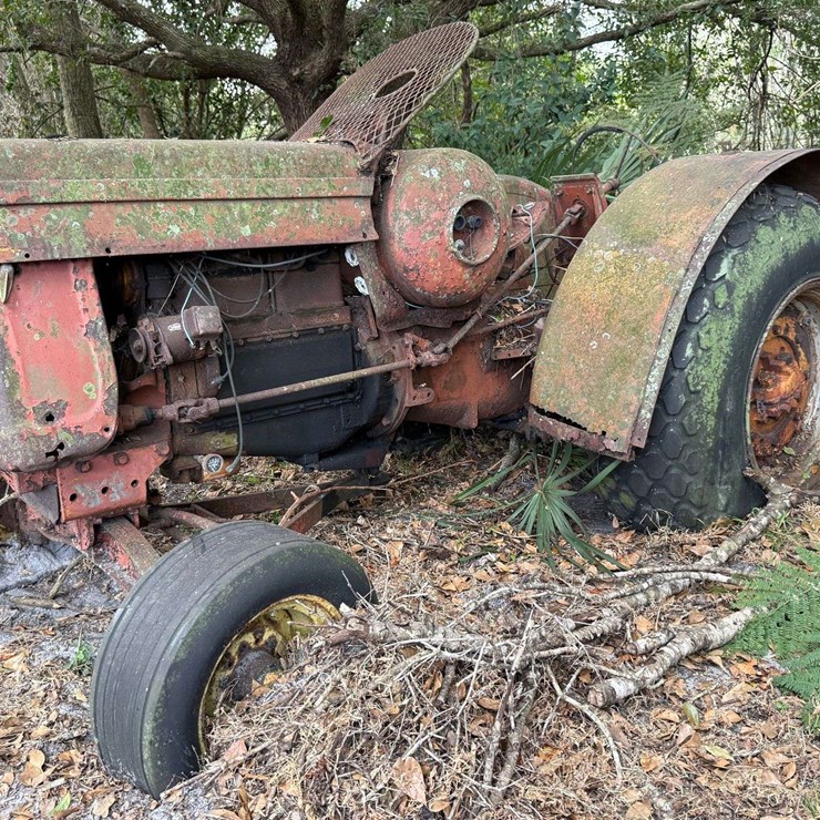 Minneapolis Moline LP Orchard Tractor