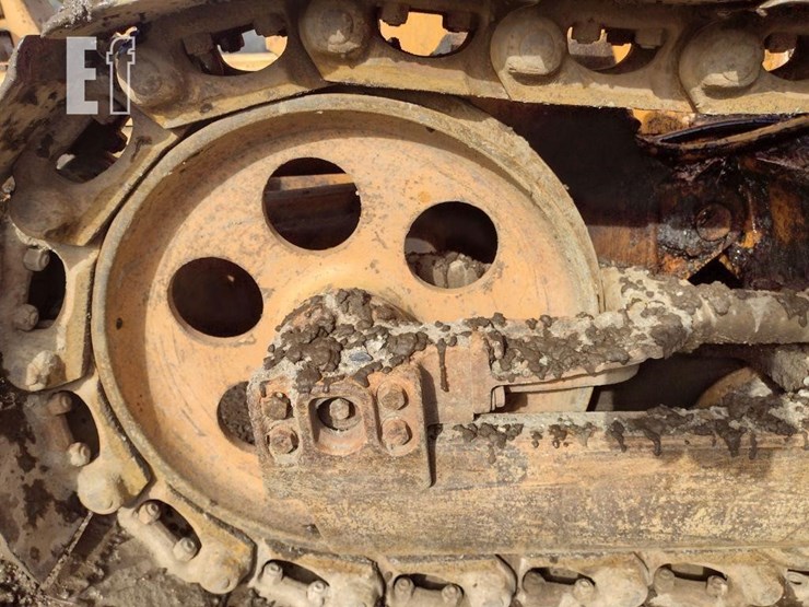 komatsu-d31a-17-image-23