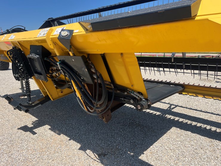 new-holland-430-image-6