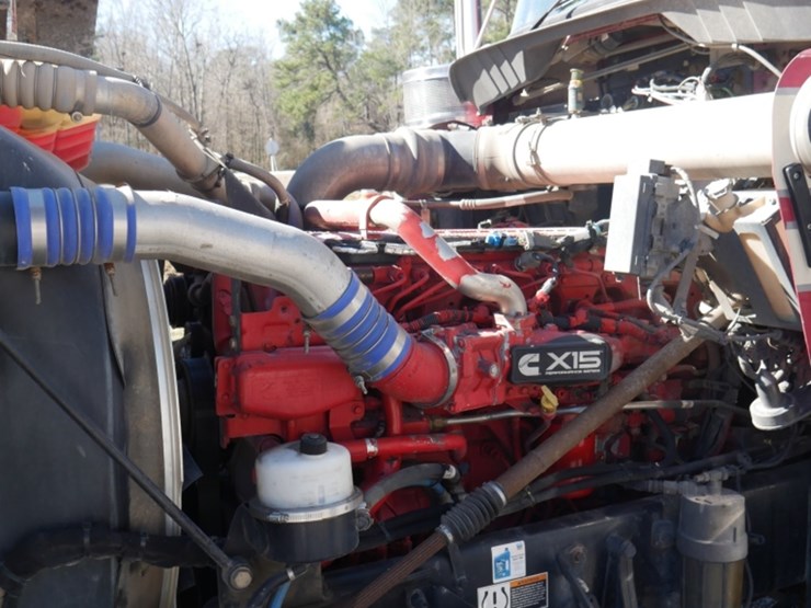 2018-kenworth-w900-image-24