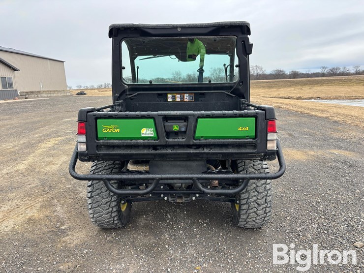 2024-john-deere-gator-image-6