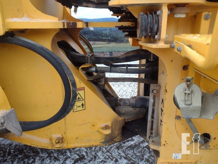 2009-volvo-l70f-image-26