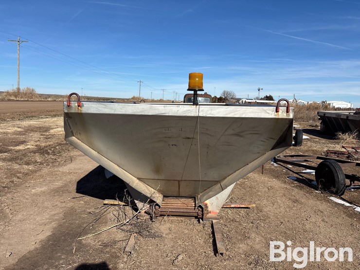 swenson-dry-spreader-box-image-2