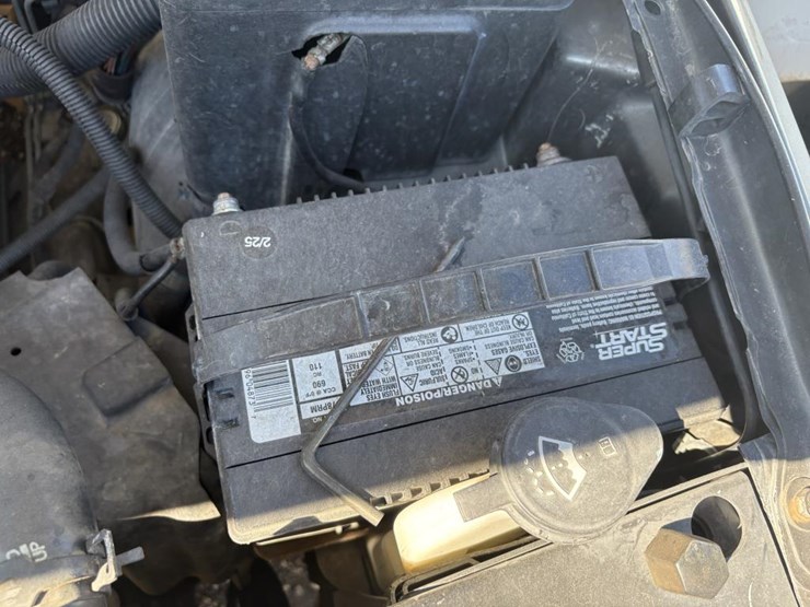 2002-chevrolet-tahoe-image-13