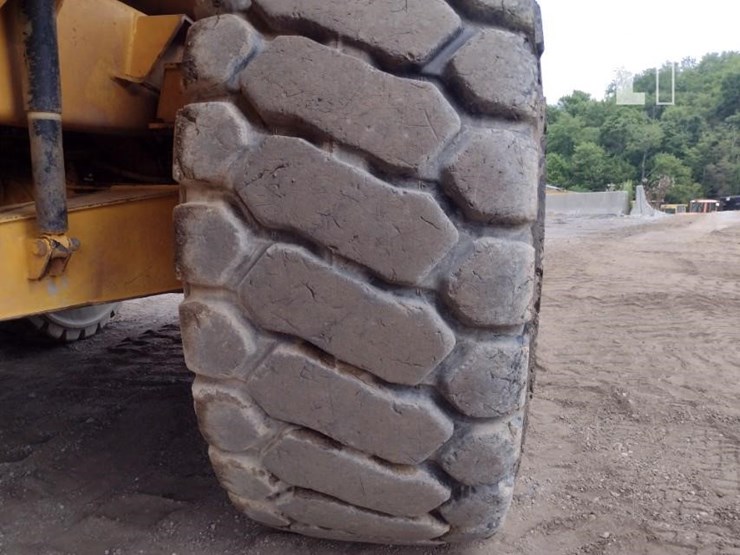 2003-volvo-a40d-image-21