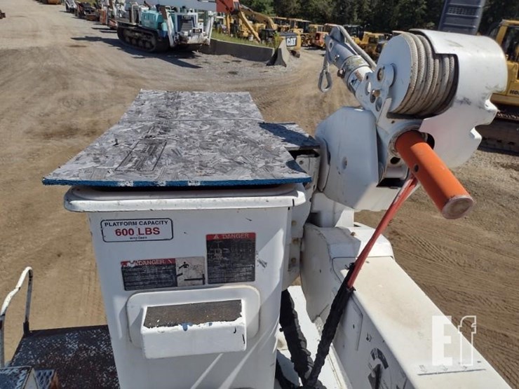 2008-international-durastar-4300-image-42