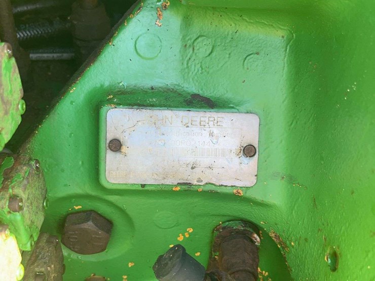 john-deere-8400-image-17