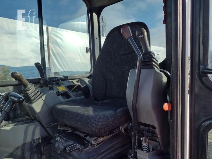 2015-bobcat-e55-image-14