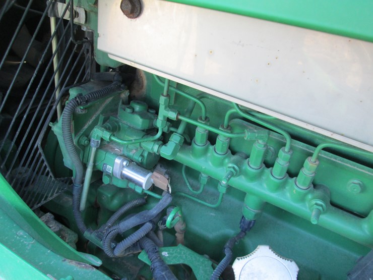 john-deere-4830-image-46