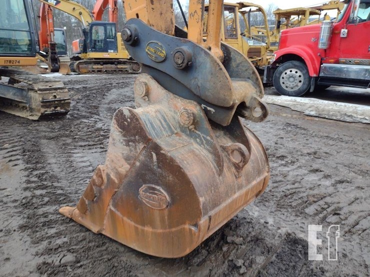 2017-case-cx210d-image-20