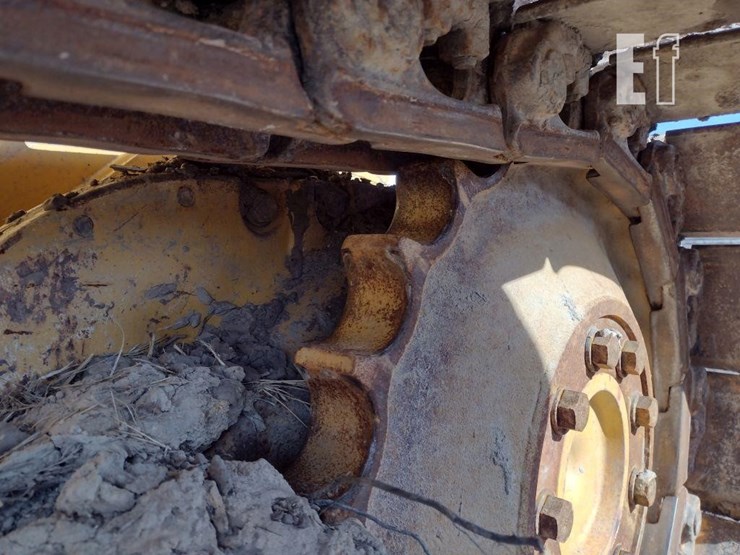 2020-deere-450k-image-34