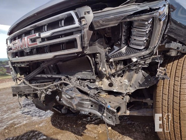 2022-gmc-yukon-slt-image-34