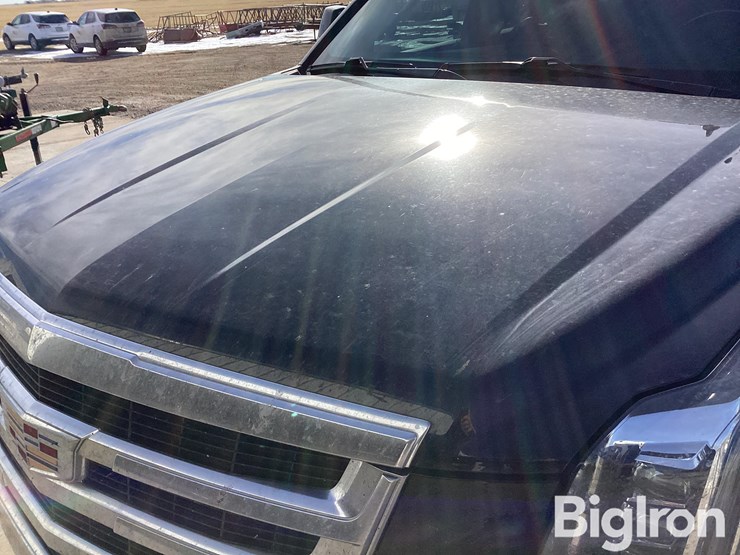 2019-cadillac-escalade-esv-image-10