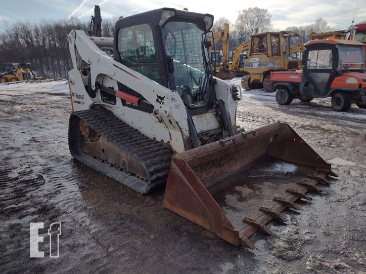 2014-bobcat-t750-image-39