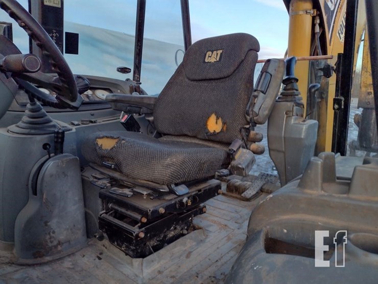 2005-caterpillar-420d-image-16