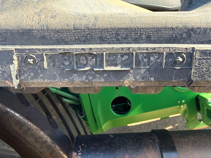 2010-john-deere-8360rt-image-22