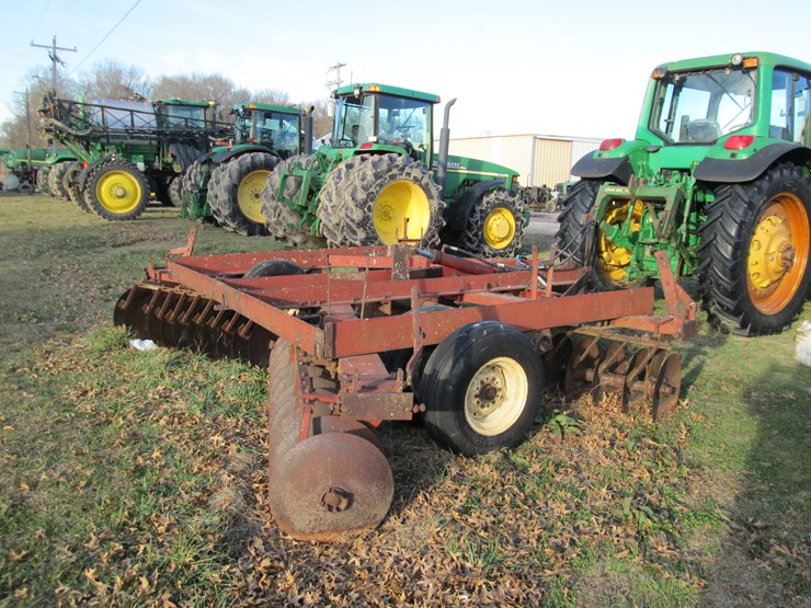 international-14-image-3