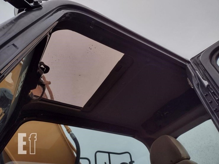 2017-case-cx210d-image-15