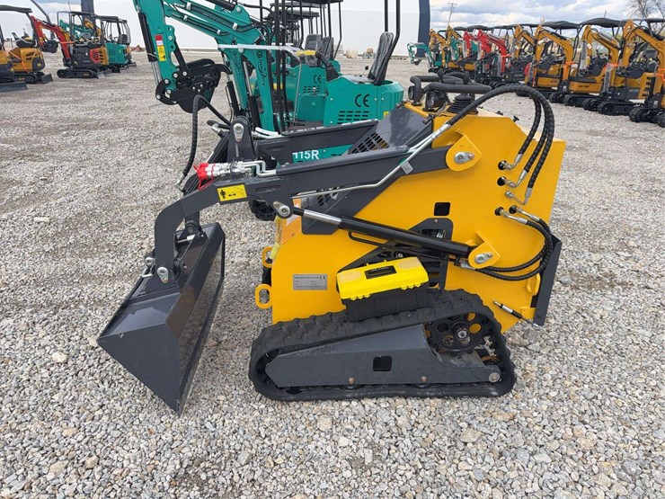 2025-zjg-zj-380-mini-skid-steer-image-2