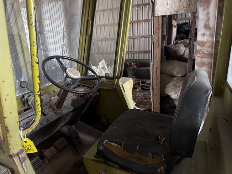 #1023-•-clark-ut-60-forklift-image-6