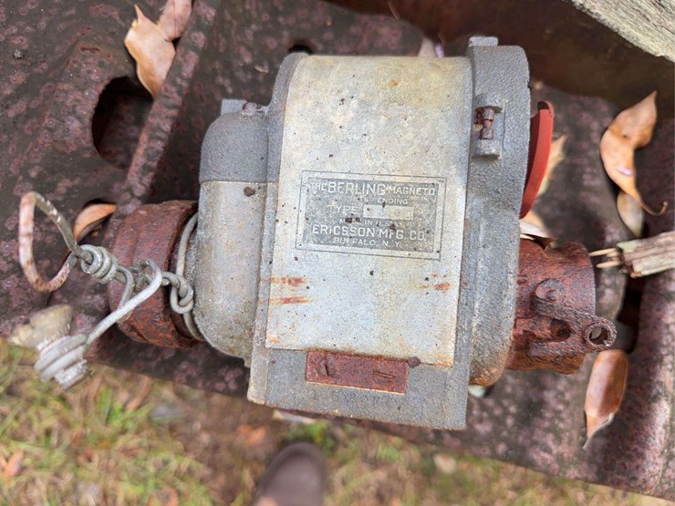 caterpillar-2-ton-crawler-image-11