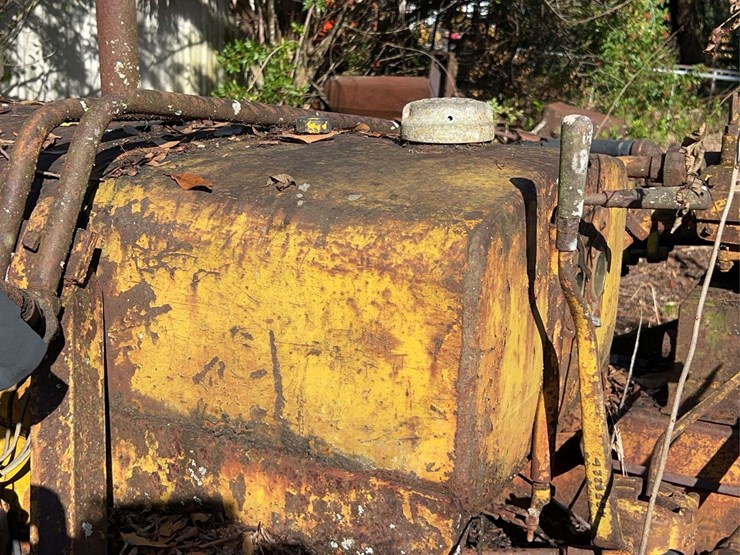 caterpillar-r2-image-31