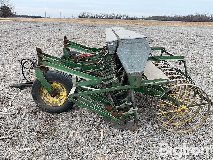 john-deere-10-image-8