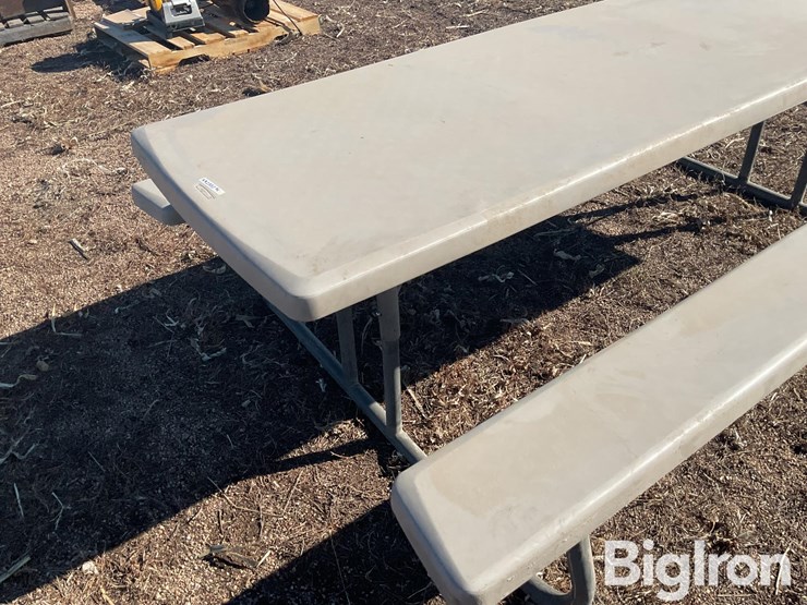 lifetime-picnic-table-image-16