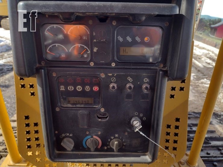 2003-caterpillar-d6n-xl-image-6