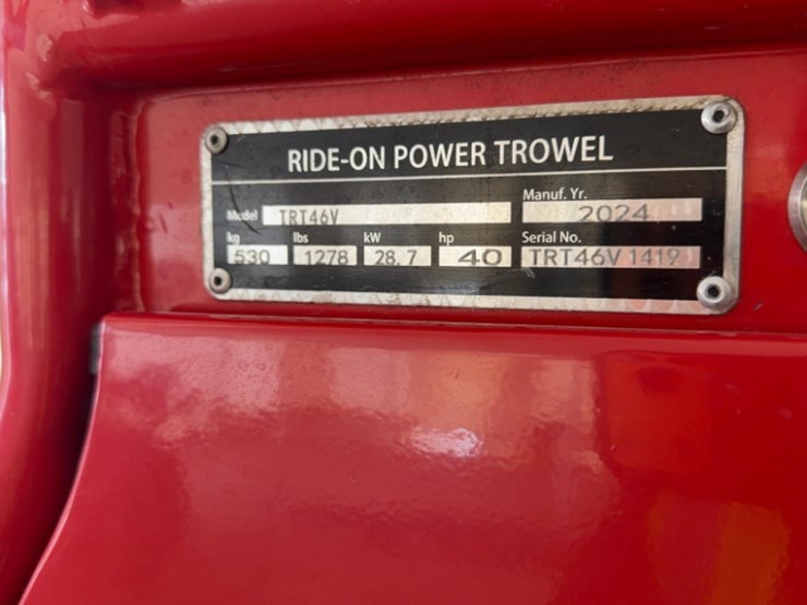 2024-tomahawk-ktrt46v-s.n#-trt46v1419-8'-ride-on-trowel-40hp-hours19.7-image-2