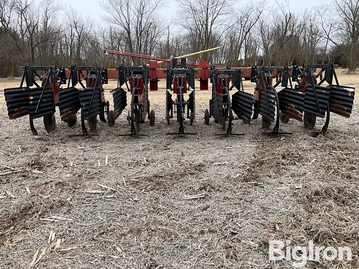 sukup-6r30”-3-pt-row-crop-cultivator-image-6