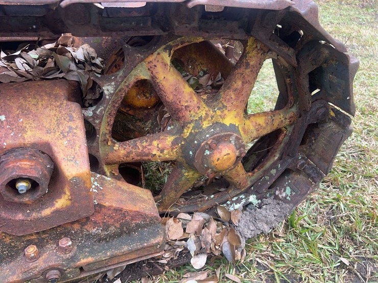 caterpillar-2-ton-crawler-image-46