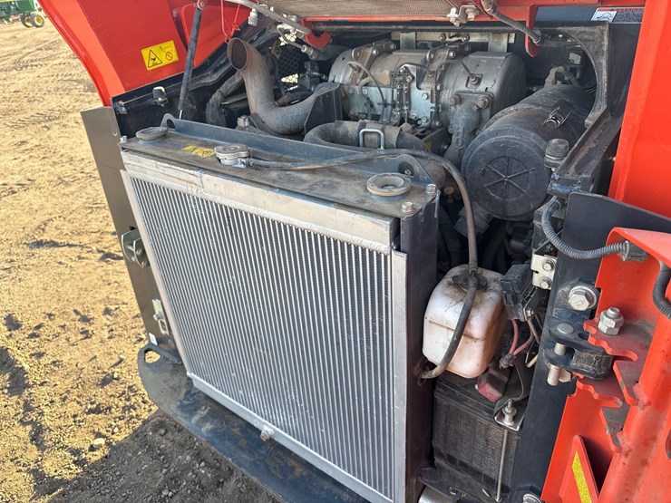 kubota-svl75-2-image-13