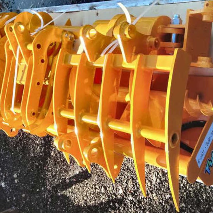 #289 • (8) Mini CAT 301 Excavator Attachments