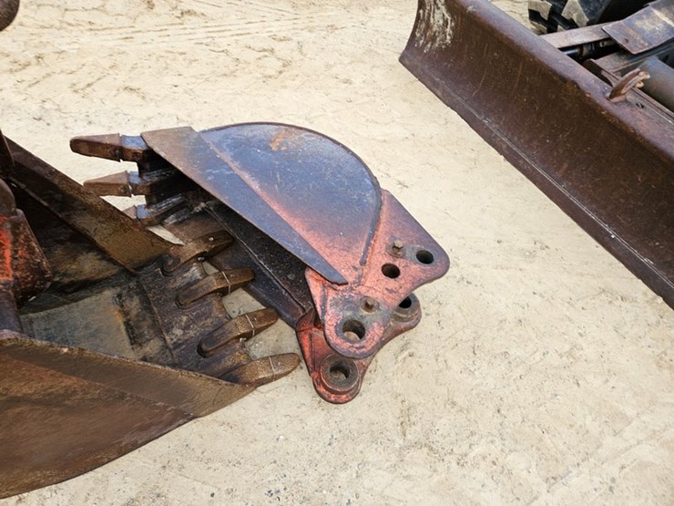 kubota-kx121-3-image-9