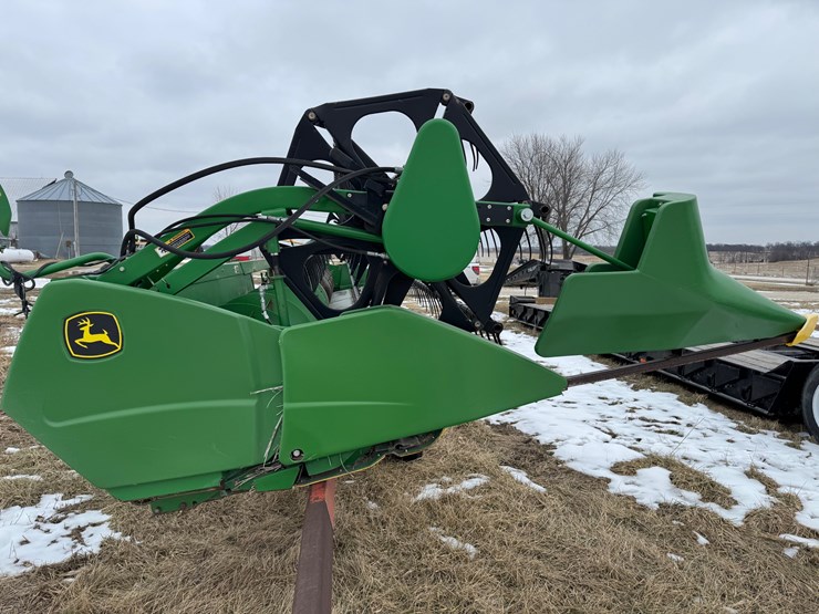 john-deere-630f-image-8