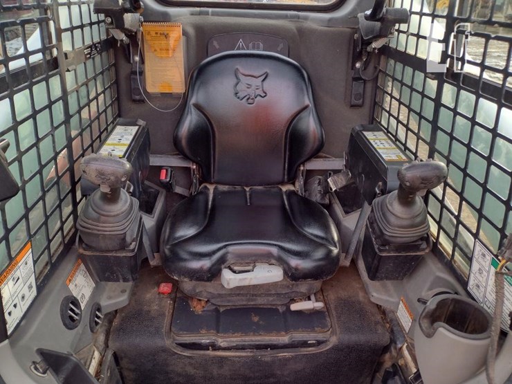 2018-bobcat-t590-image-12