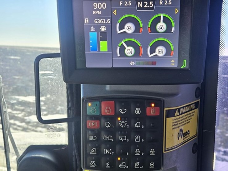 2020-deere-850l-wlt-image-37