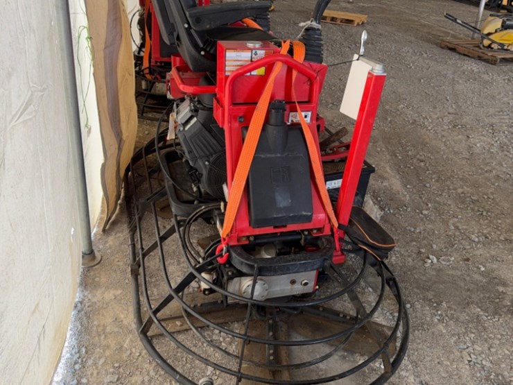 2024-tomahawk-ktrt46v-s.n#-trt46v1419-8'-ride-on-trowel-40hp-hours19.7-image-10