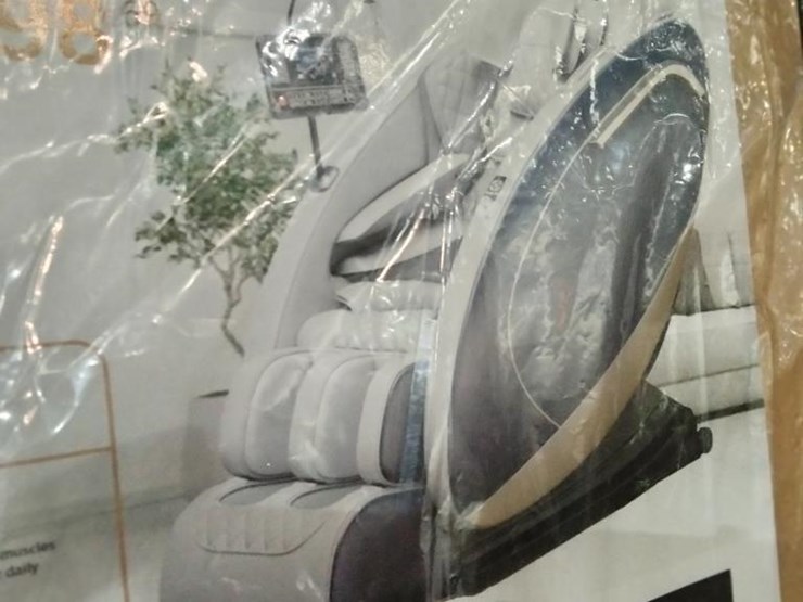#128-•-high-end-massage-chair-(irmc)-image-1