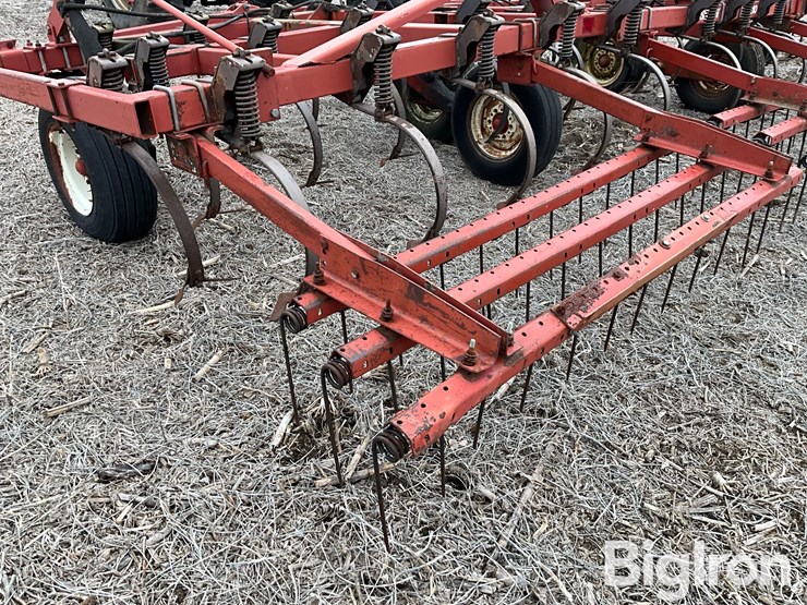 hesston-2210-image-14