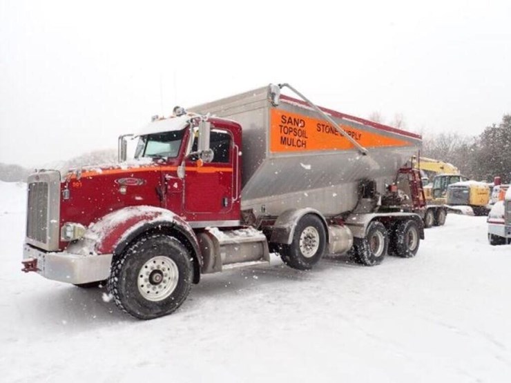 2011-peterbilt-365-image-1