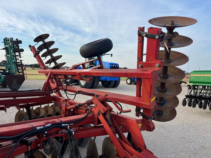 case-ih-3900-image-4