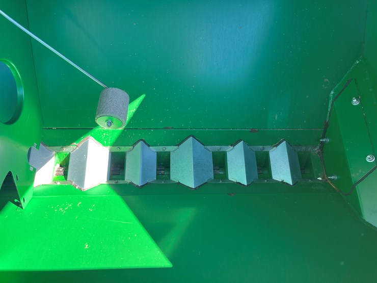 2004-great-plains-3s-3000-image-37