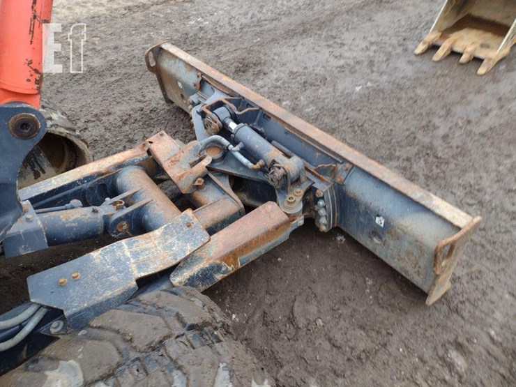 2012-kubota-kx121-3-image-22