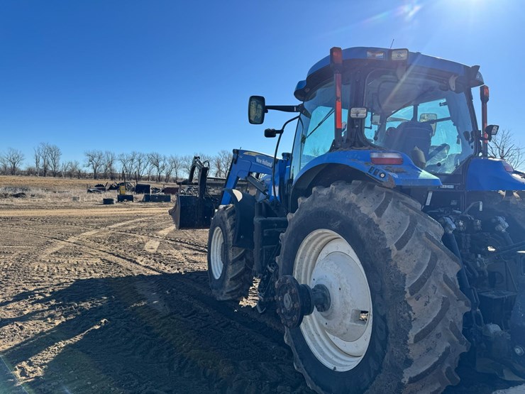 2010-new-holland-t7050-image-6